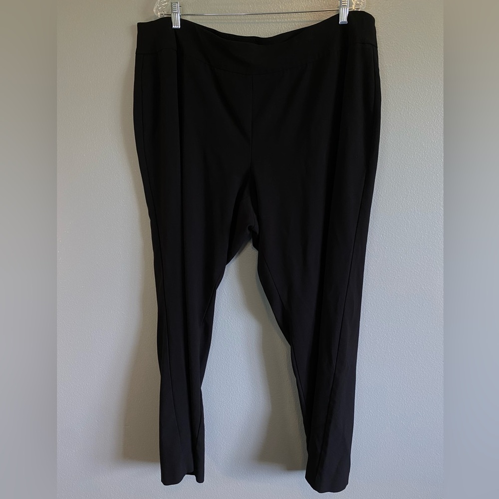 Roz and Ali pull on black pant with tummy control mesh panel inside size 20